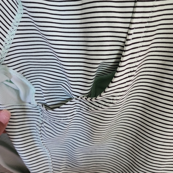 Lululemon Racewith Grace mint green half zip pullover size 8 - Picture 6 of 6
